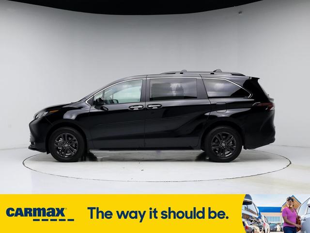 2024 toyota sienna woodland edition