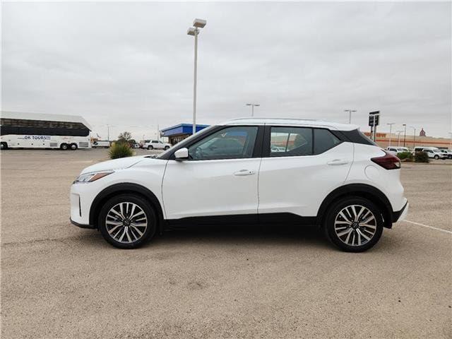 2024 nissan kicks sv