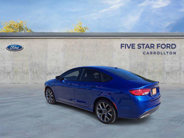 2015 chrysler 200 s
