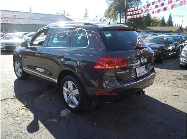 2013 volkswagen touareg vr6 lux