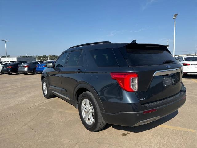 2022 ford explorer xlt