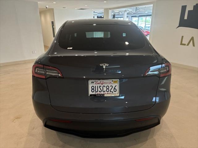 2021 tesla model y standard range rear-wheel drive