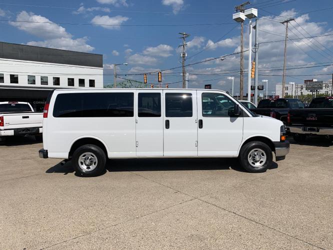 used 2017 chevrolet express 3500 lt extended passenger parkersburg, wv 26102 for sale in parkersburg, west virginia
