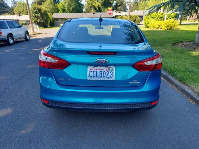 2014 ford focus se