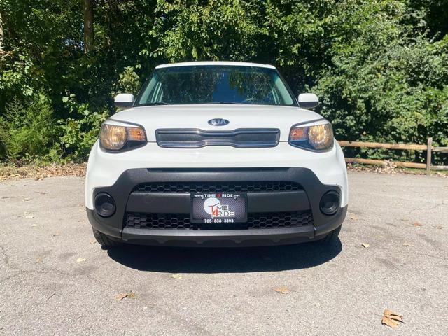 2017 kia soul base