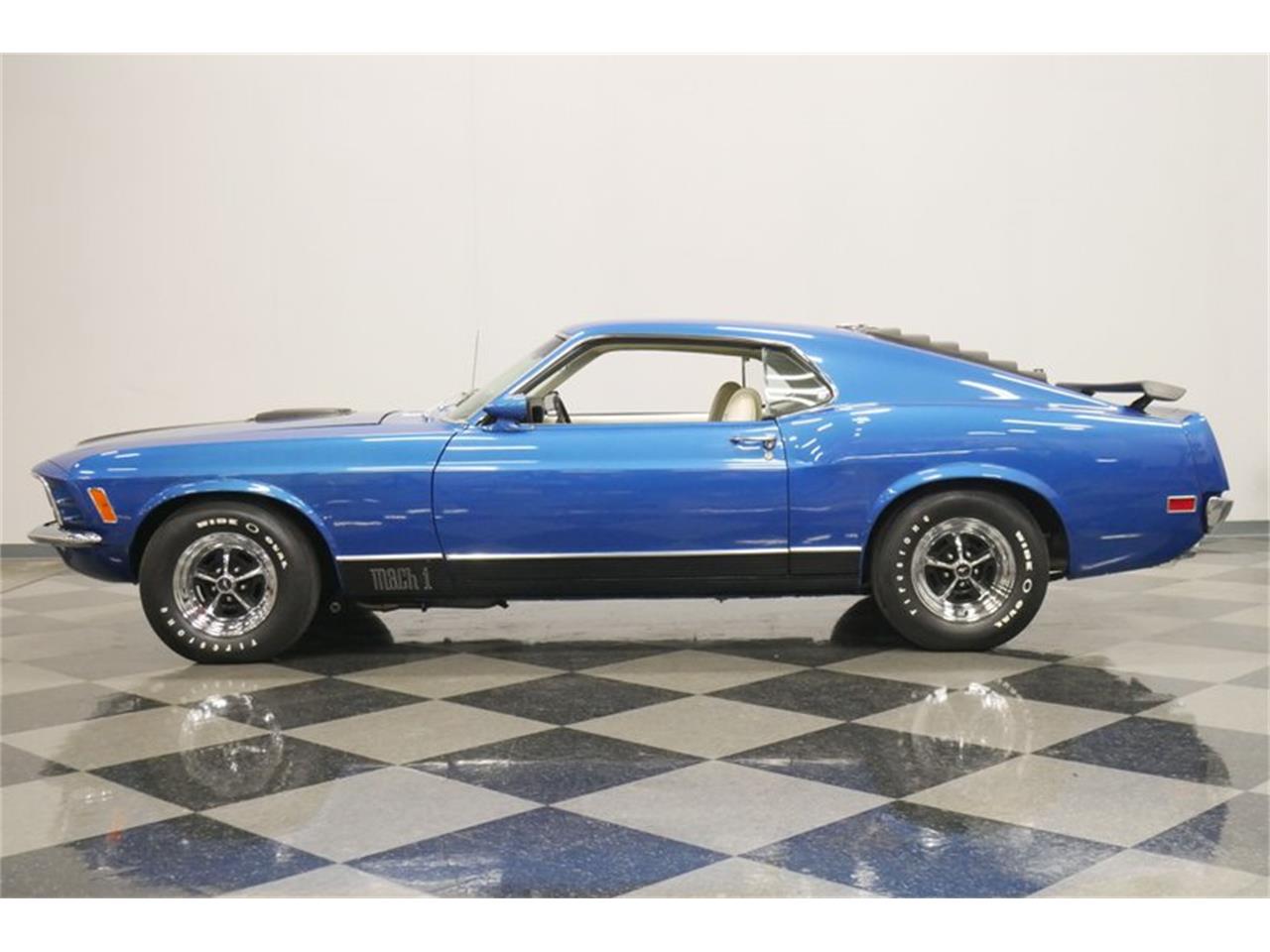 1970 ford mustang