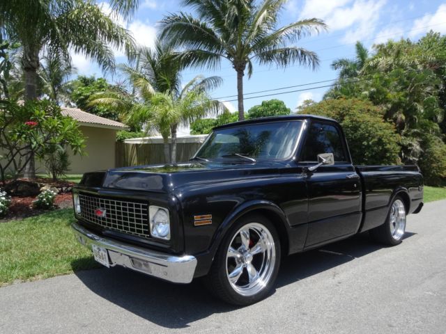 rare factory buckets w/ console and gauges, a/c, 383/370hp, 700r4 auto, air ride