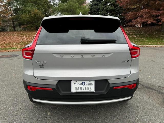 2023 volvo xc40 b5 plus bright theme