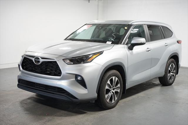 2023 toyota highlander l