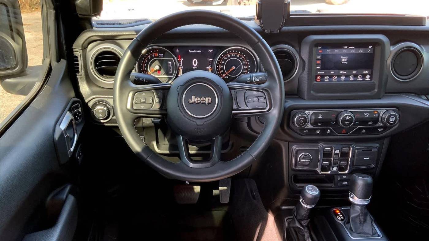 2022 jeep gladiator sport