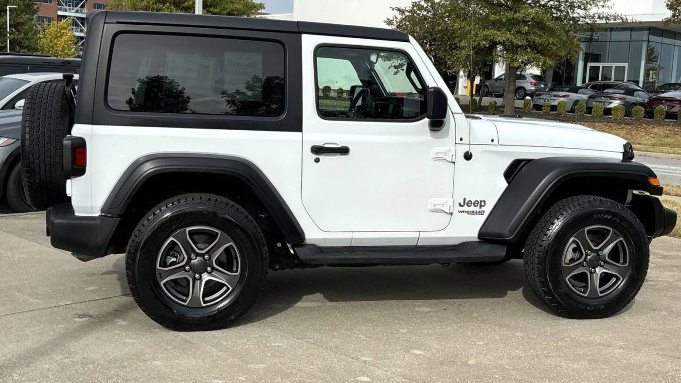 2020 jeep wrangler sport