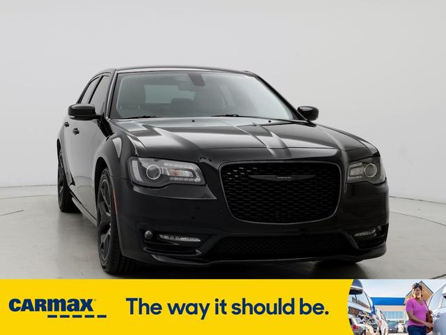 2022 chrysler 300 touring l