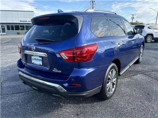 2019 Nissan Pathfinder sl