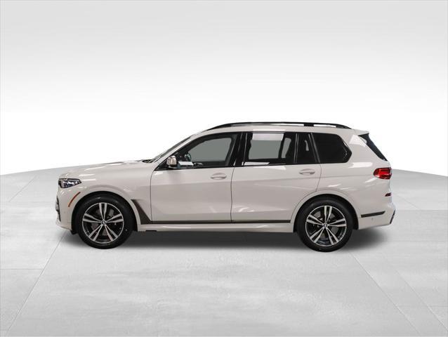 2022 bmw x7 m50i
