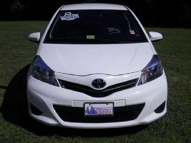 2012 toyota yaris le in gloucester, va