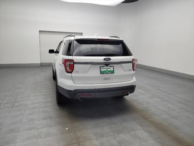 2017 ford explorer xlt