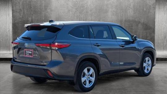 2023 toyota highlander le