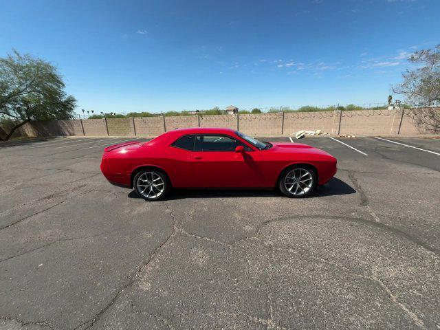 2022 dodge challenger gt