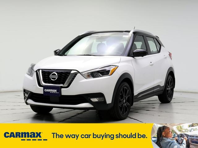 2020 nissan kicks sr