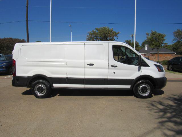 2018 ford transit-150 base