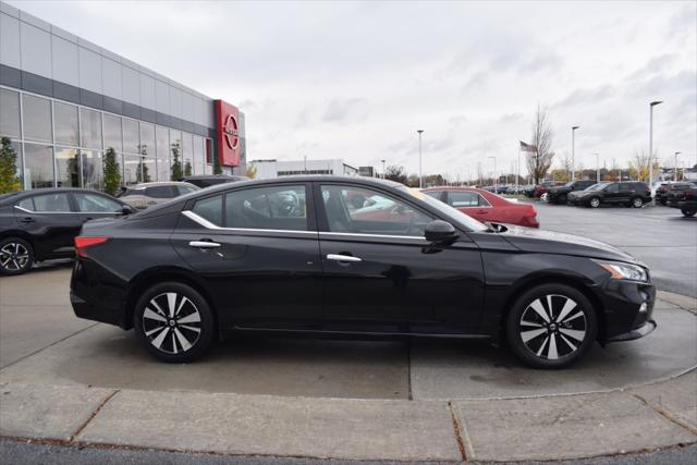 2022 nissan altima 2.5 sv