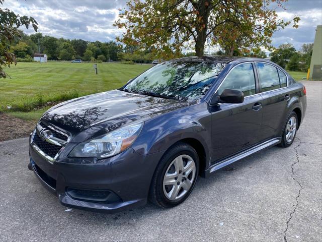 2013 subaru legacy base