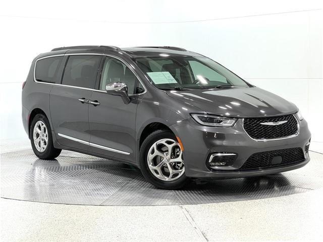 2022 chrysler pacifica limited