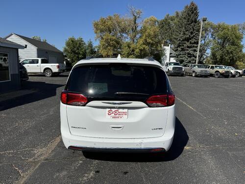 2019 chrysler pacifica limited