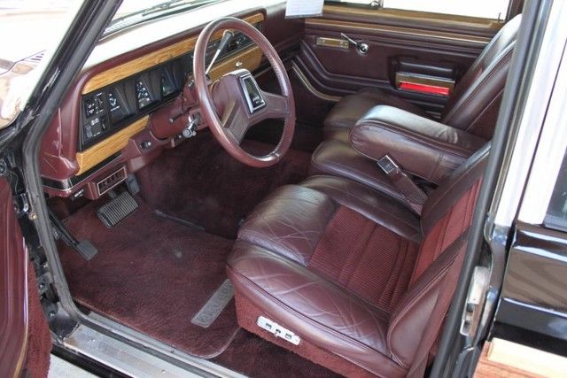 1988 jeep grand wagoneer limited 4x4 118186 miles classic black wagon 5.9l 8-cyl