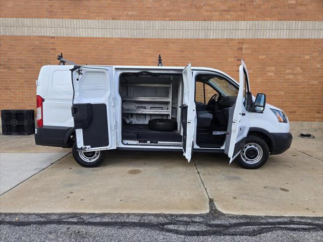 2015 ford transit-250 base