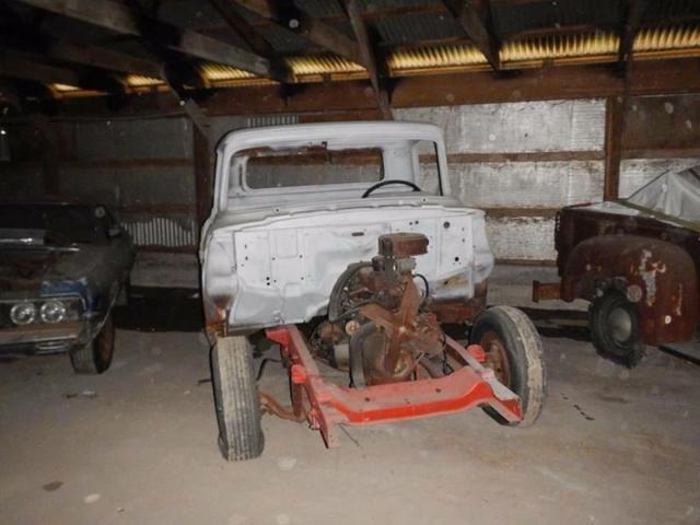 1957 ford f-100 65000 miles white 300 3-speed manual