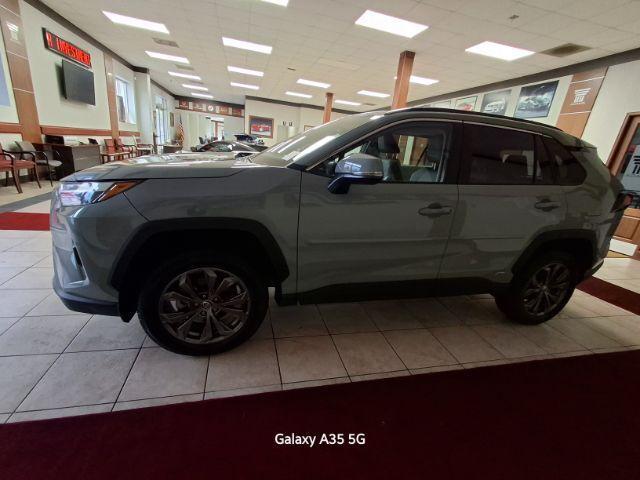 2022 toyota rav4 hybrid xle premium