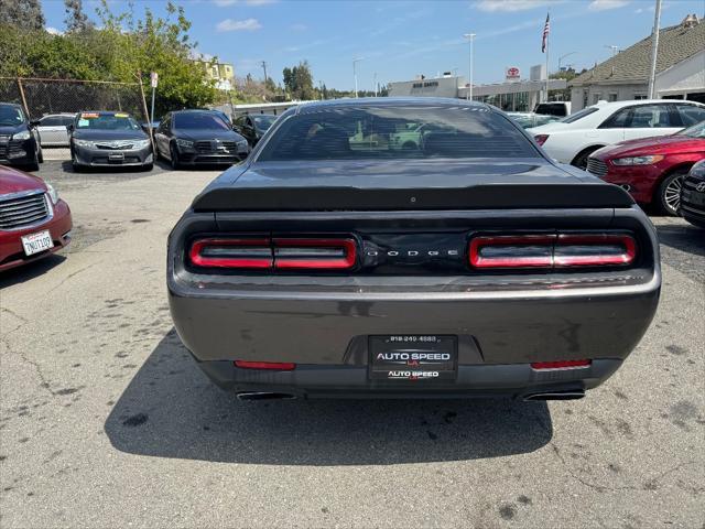 2016 dodge challenger r/t