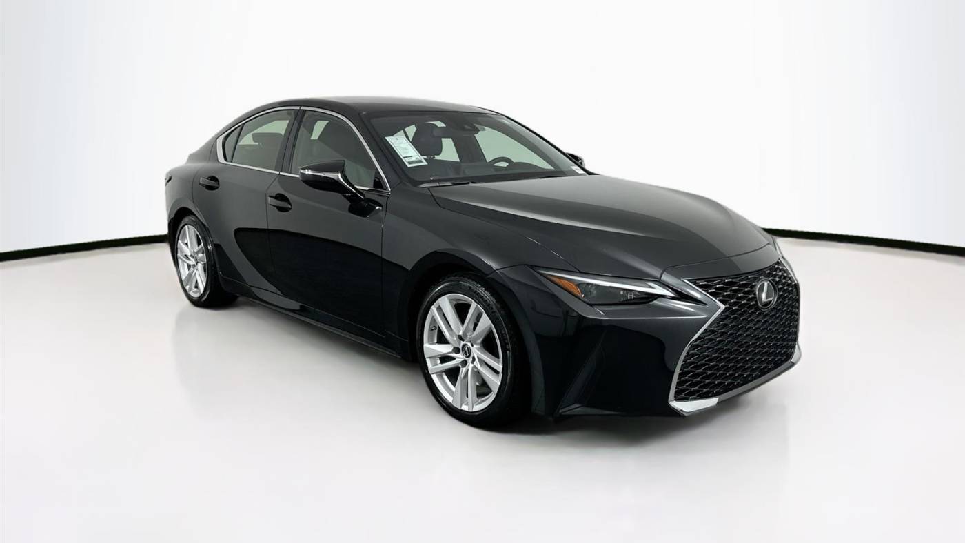 2022 lexus is 300 base