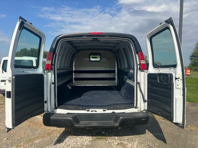 2009 chevrolet express 2500 base