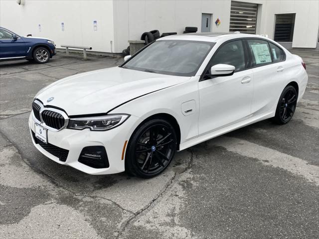 2022 bmw 330e base