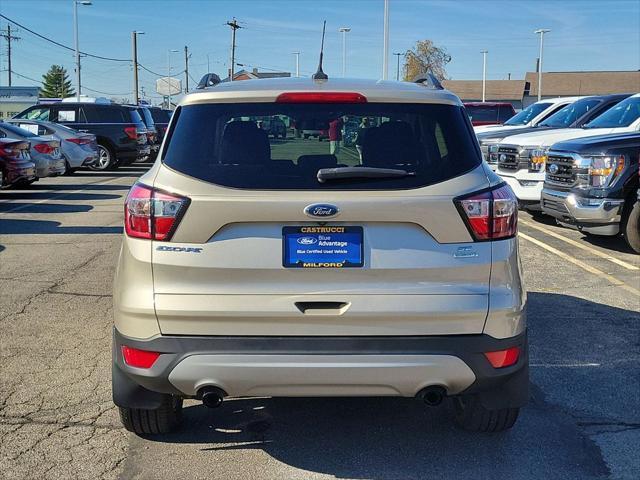 2018 ford escape se