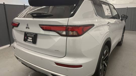 2024 Mitsubishi Outlander