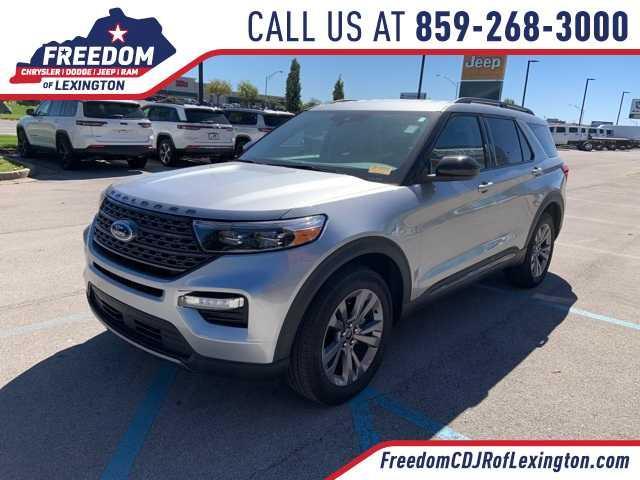 2022 ford explorer xlt