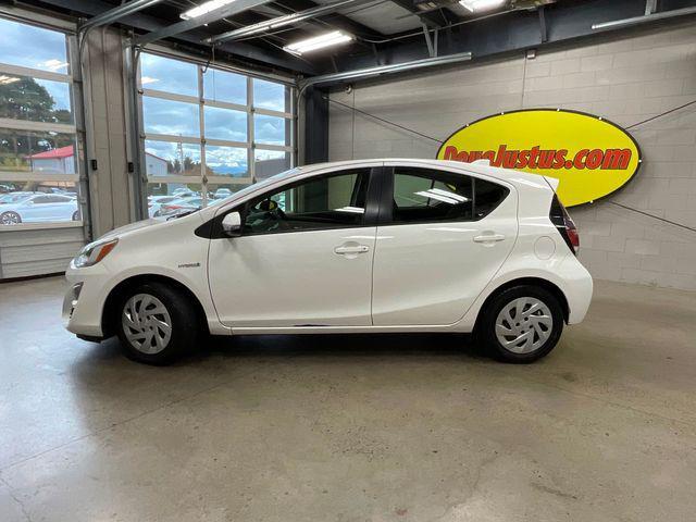 2016 toyota prius c two