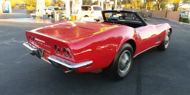 1968 chevrolet corvette convertible 327/300hp