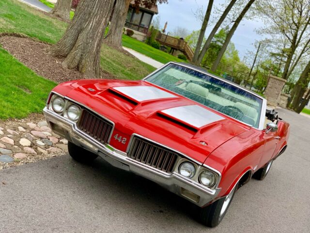1970 oldsmobile 442 4 speed convertible...all #s matching barn find! buy me! new