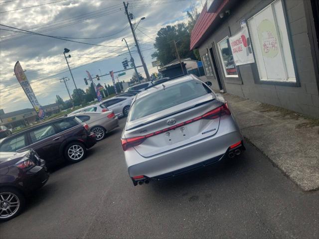 2019 toyota avalon touring