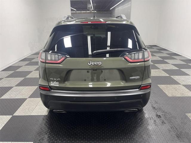 2021 jeep cherokee latitude lux