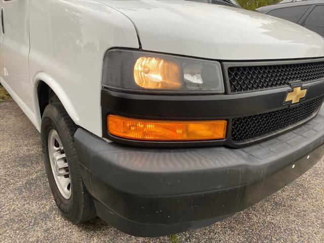 2020 chevrolet express 2500 rwd 2500 extended wheelbase wt
