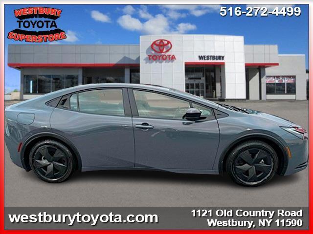 2023 toyota prius prime se