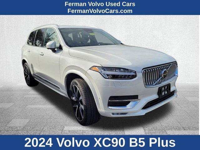 2024 volvo xc90 b5 plus bright theme