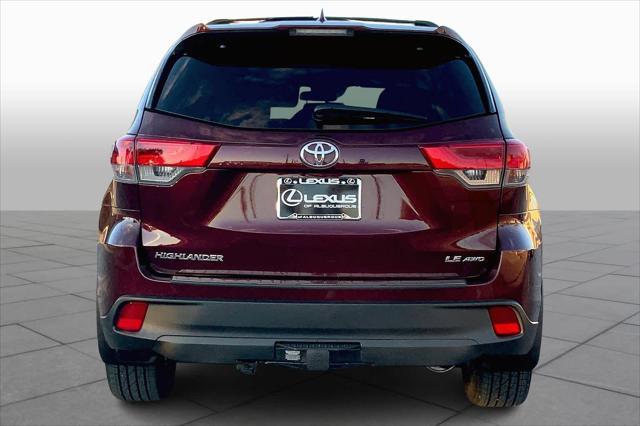 2017 toyota highlander le plus