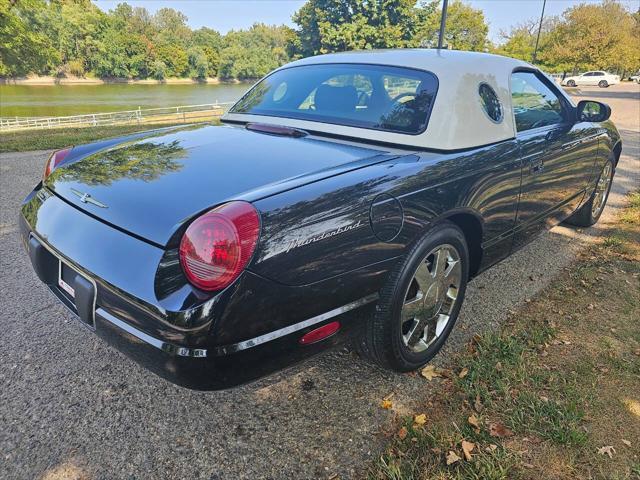 2002 ford thunderbird deluxe