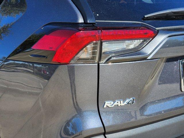 2023 toyota rav4 hybrid le